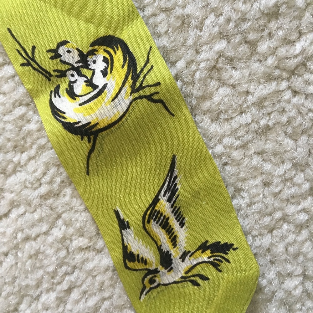 STEAL! FINAL PRICE! VINTAGE Silk Neck Tie w/Birds